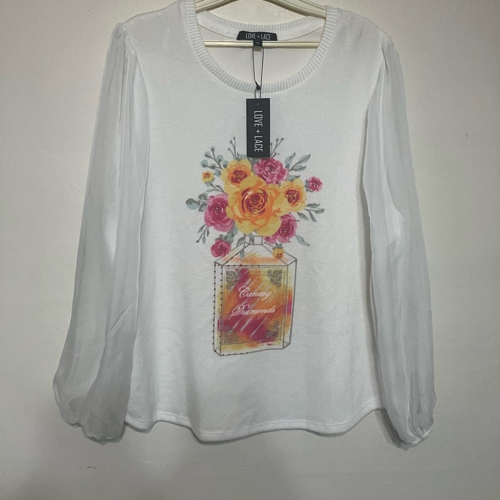 Love+Lace gorgeous sheer sleeve Floral Top XL